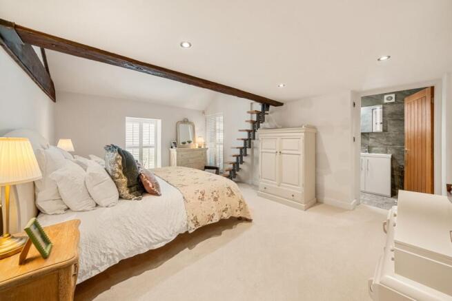 4 bed Barn Conversion for sale Image 9