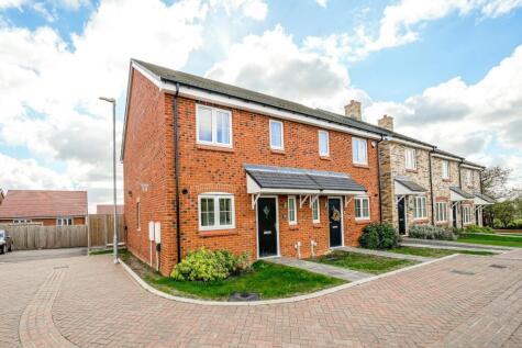 Feanor Gardens, Leighton Buzzard