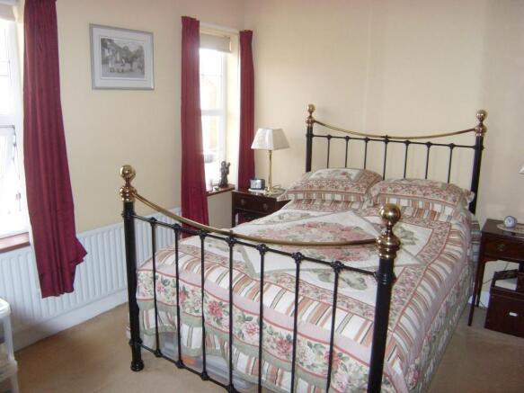 BEDROOM 1