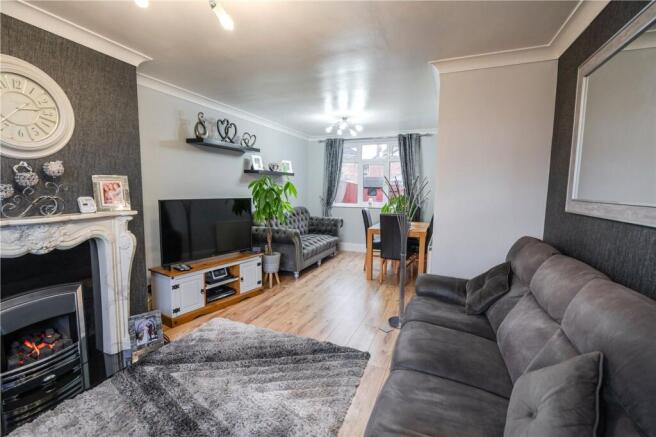 Living Room (2)