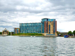 37, 36 Western Beach, Hanover Avenue, Silvertown, London E16 1DX