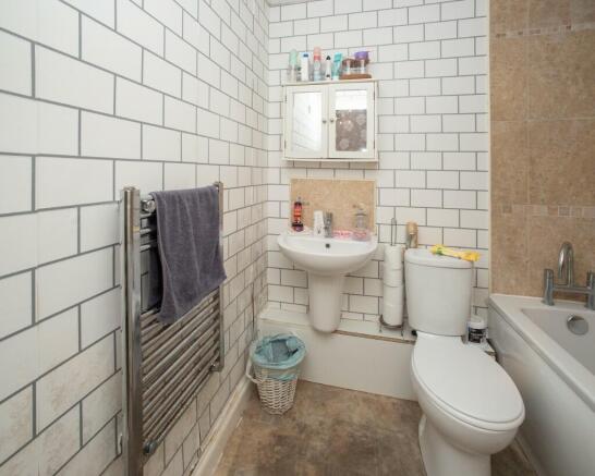 4 bed Block of Apartments for sale Image 10