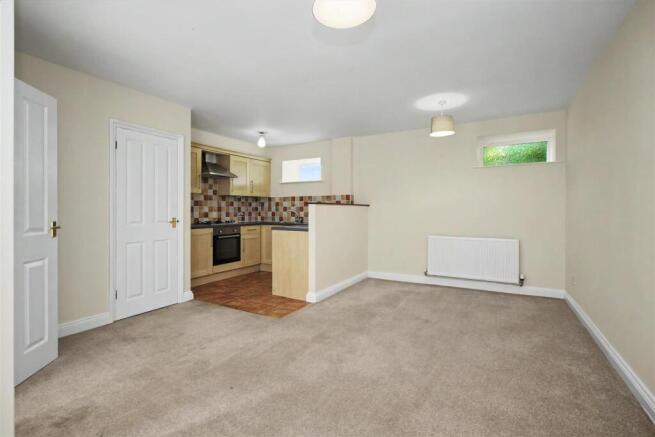 Lounge/Kitchen