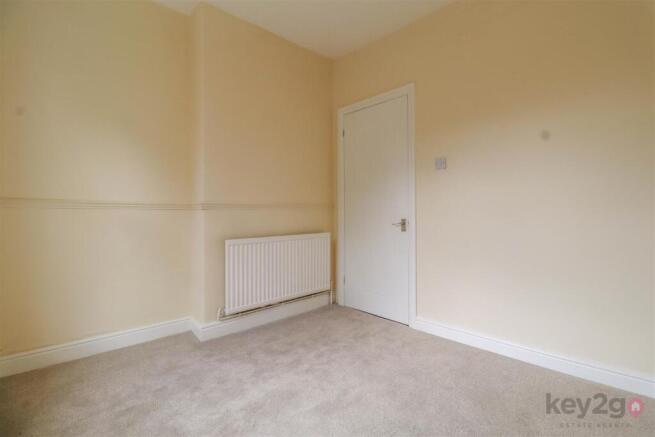 4 bed Terraced to rent Image 9