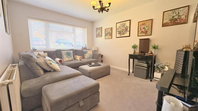 Living/Dining Room
