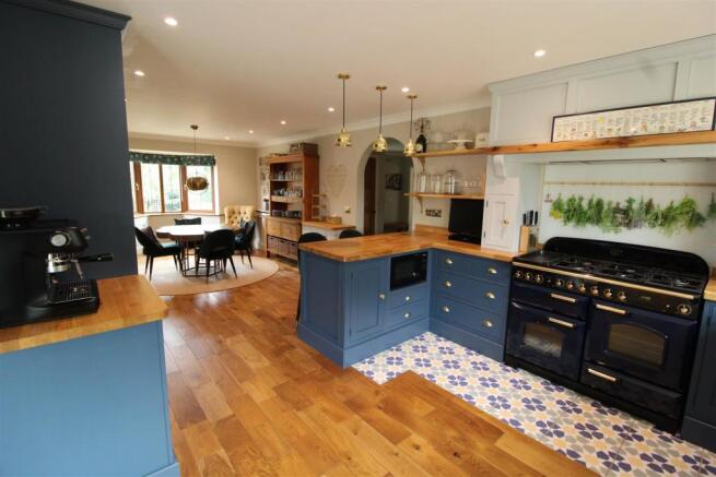 Kitchen Diner
