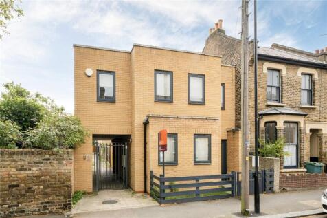 Manbey Mews, London, E15