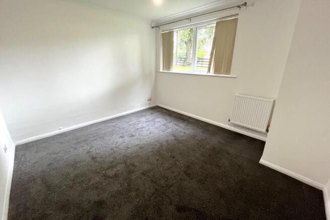2 bed Flat to rent Image 6
