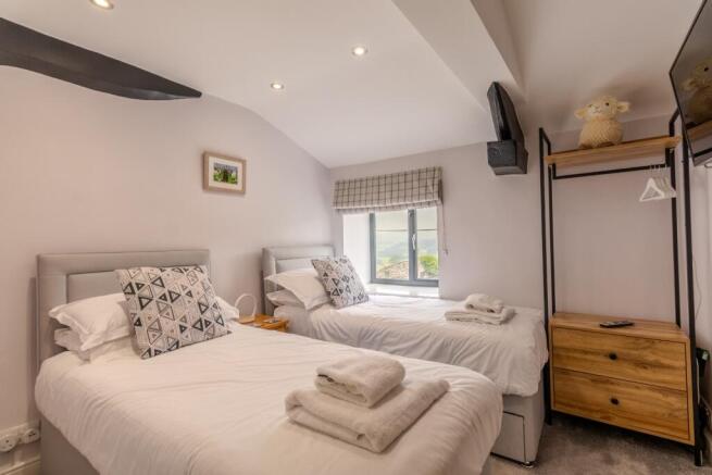 3 bed Link Detached House for sale Image 10