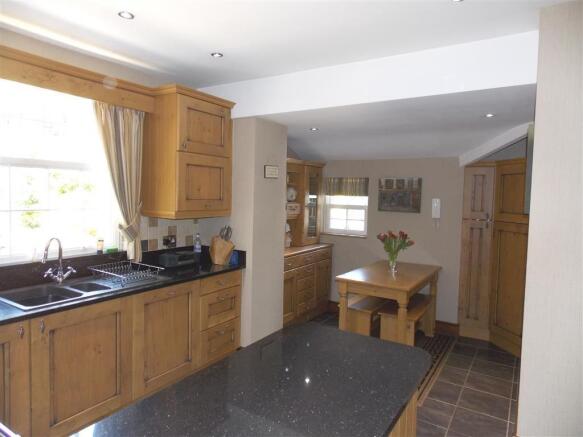 BREAKFAST KITCHEN