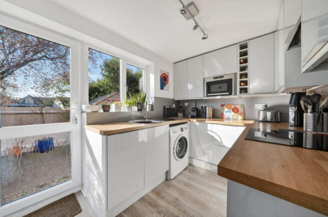 1430352-1-69bbc88...