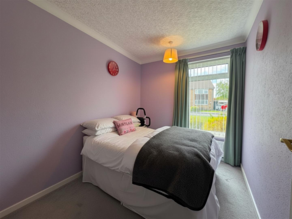 3 bed Semi-Detached Bungalow for sale Image 5