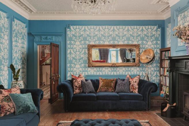 4 bed House for sale Image 5