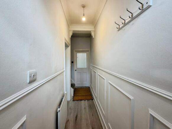 2 bed Terraced to rent Image 10