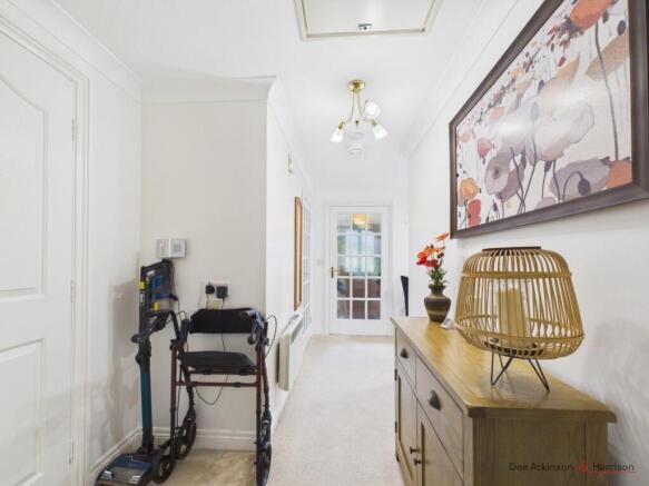 2 bed Semi-Detached Bungalow for sale Image 7
