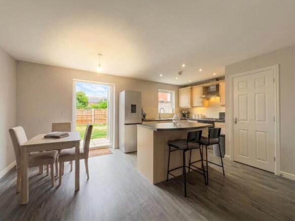4 bed Terraced for sale Image 3