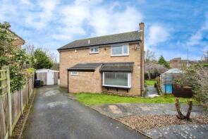 15, Walnut Close, Whinmoor, Leeds LS14 2HG