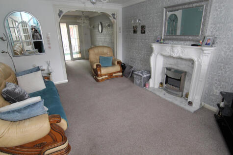 The Shires, Droylsden, M43 7ER