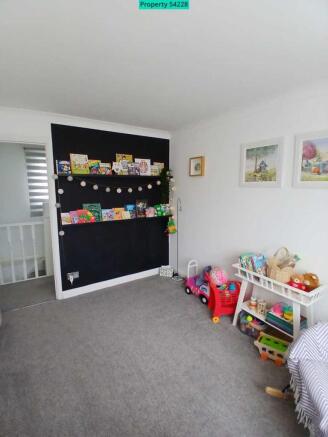 Falkirk Grove, Wigan, WN5 9XT photo 4