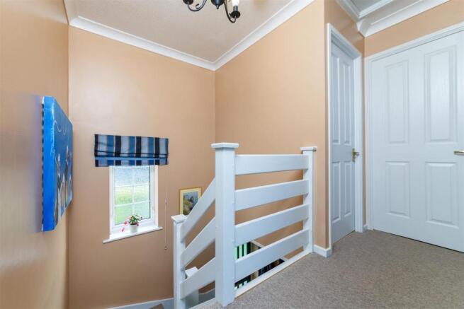 22 Unwin Close (8 of 28).jpg