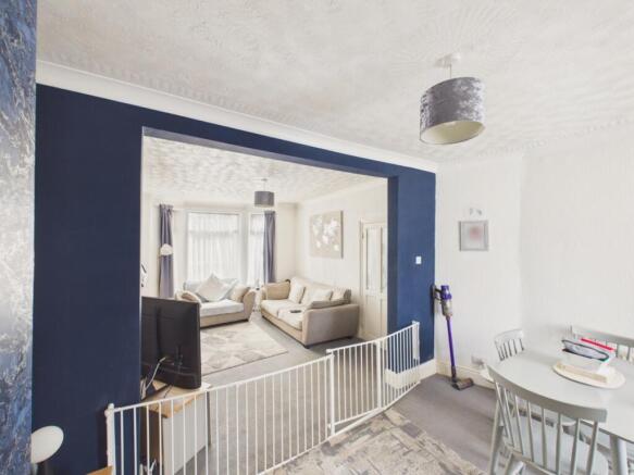 3 bed Terraced for sale Image 6