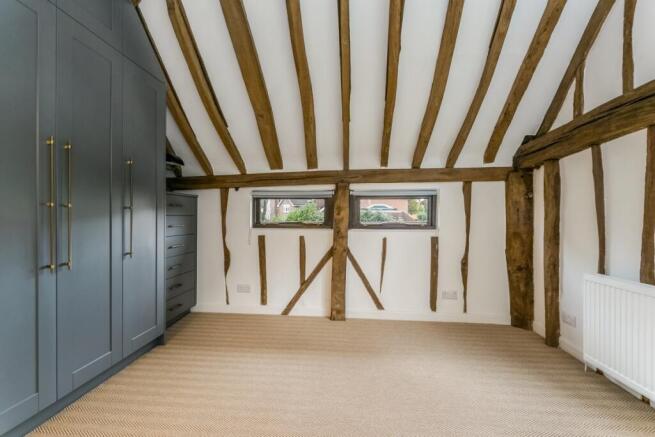 Principal bedroom...