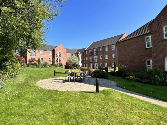 1 bed Apartment for sale Image 8