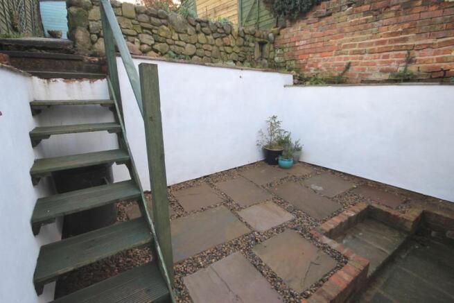 WALLED PATIO