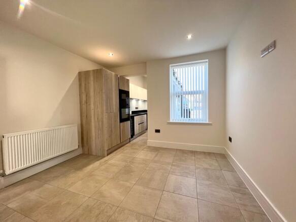 3 bed House to rent Image 6