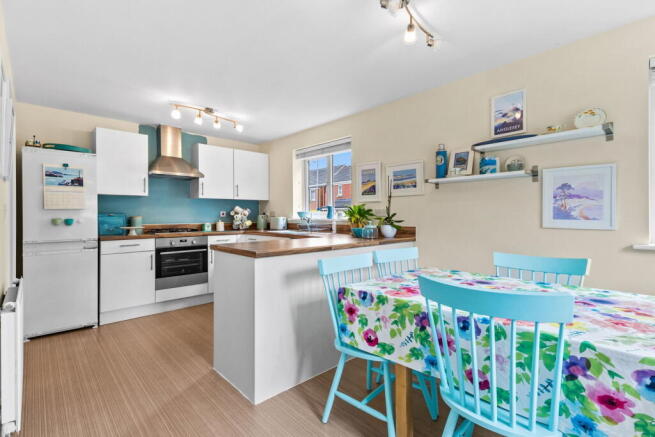 3 bed Detached for sale Image 4