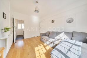 Flat 26, St Georges Court, Garden Row, London SE1 6HD