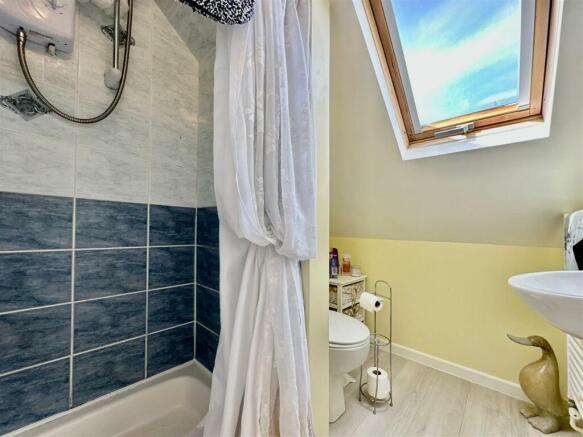 Shower Room.JPG