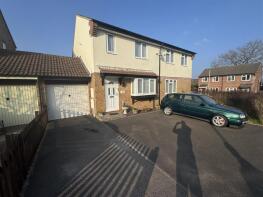 10, Englands Way, Chard TA20 1EF