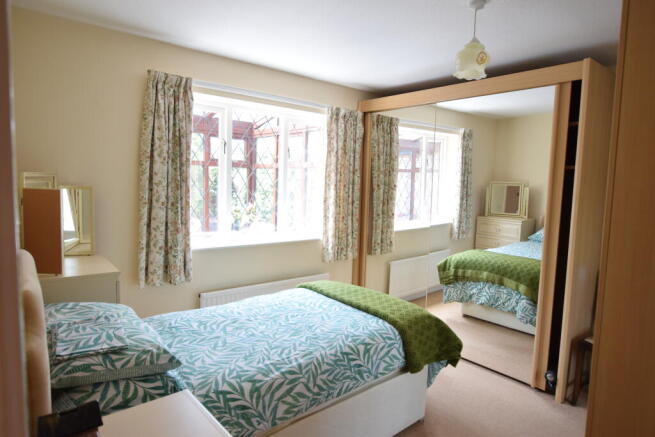 2 bed Detached for sale Image 9