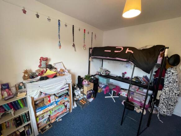 BEDROOM 2