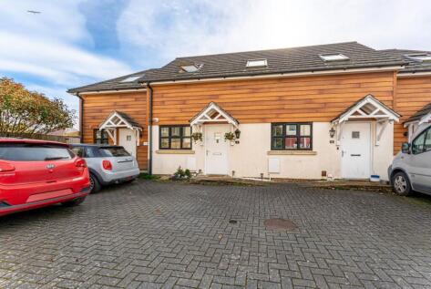 Leaphill Road, Bournemouth, BH7
