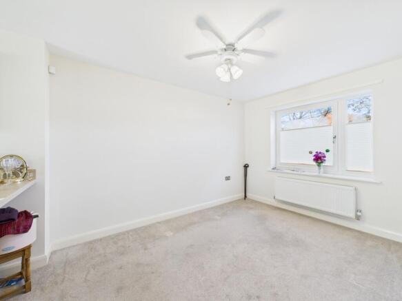 3 bed Town House for sale Image 10