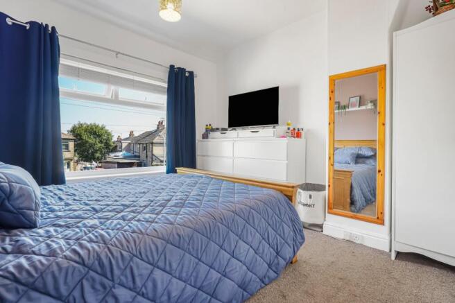 3 bed Semi-Detached for sale Image 10