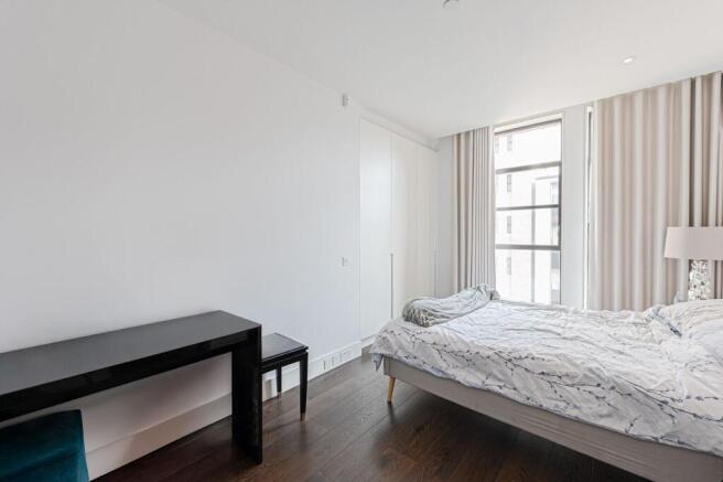 Apartment in London - More