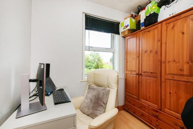 3 bed Terraced for sale Image 12