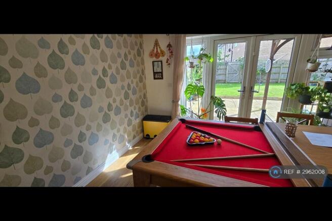 Dining/Pool Table