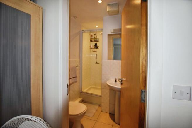 2 bed Apartment for sale Image 7