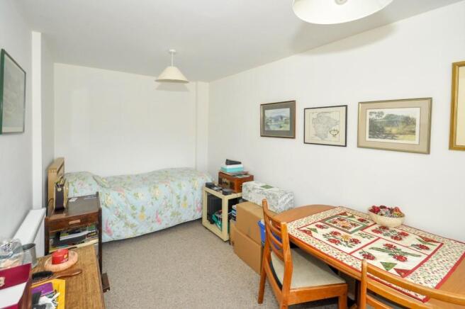Bed 5/Family Room