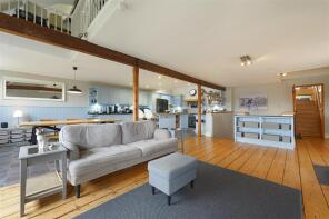 2, Denstead Oast, Denstead Lane, Canterbury CT4 7SH