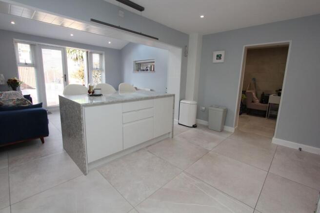 Social Kitchen/Dining Room