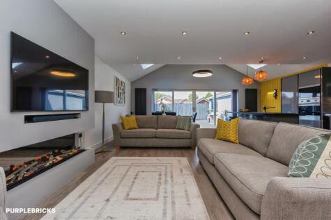 St. Asaphs Drive, Ashton-under-Lyne, OL6
