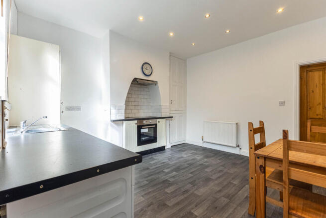 2 bed Terraced for sale Image 4