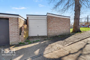 10, Opal Green, Lordswood, Chatham ME5 8QG
