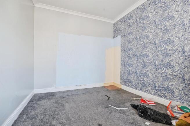 3 bed Terraced for sale Image 6