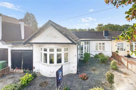 Woodhall Crescent, Hornchurch, RM11